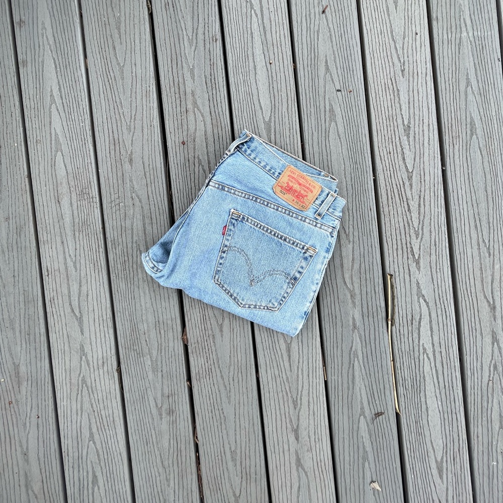 Levi Jeans - Picture 3 of 4